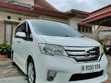 2013 Nissan serena