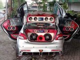 Toyota Vios modif, pintu gunting, warna silver metalik, tahun 2012, full bodykit & full audio,di dps