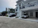 5 KT 3 Kamar mandi Rumah